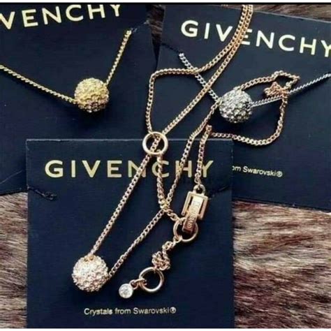 【GIVENCHY 紀梵希】施華洛世奇水鑽項鍊(滿天星許願球項鍊